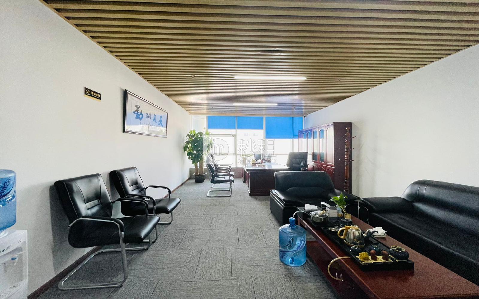 恒裕中心写字楼出租1350平米精装办公室120元/m².月