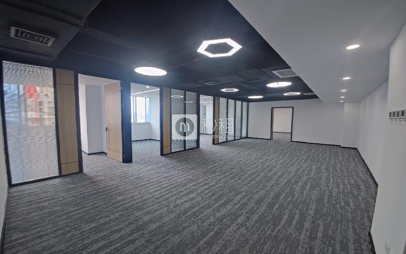 建艺大厦写字楼出租330平米精装办公室98元/m².月