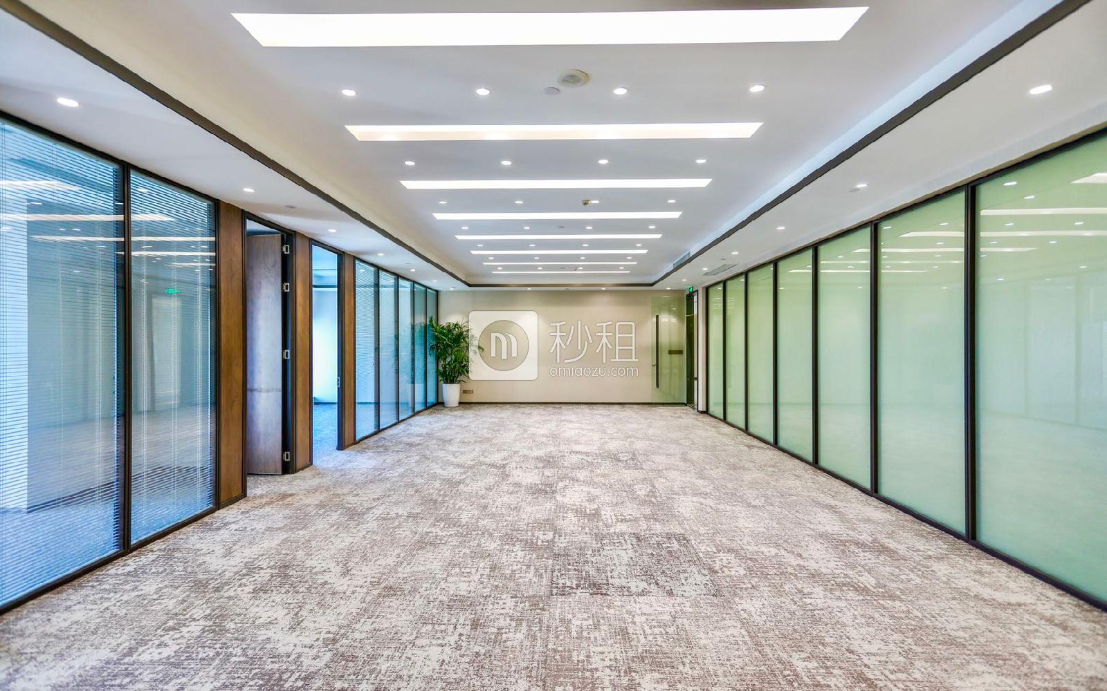 前海HOP国际写字楼出租323平米精装办公室165元/m².月