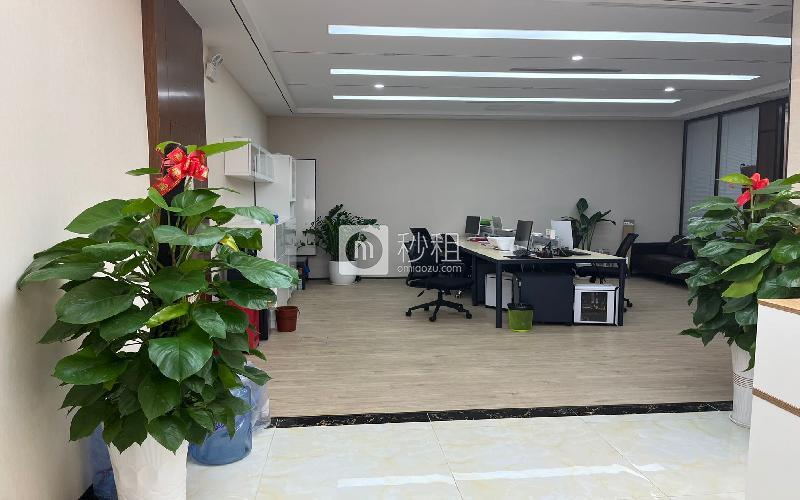 皇庭中心写字楼出租235.5平米精装办公室188元/m².月