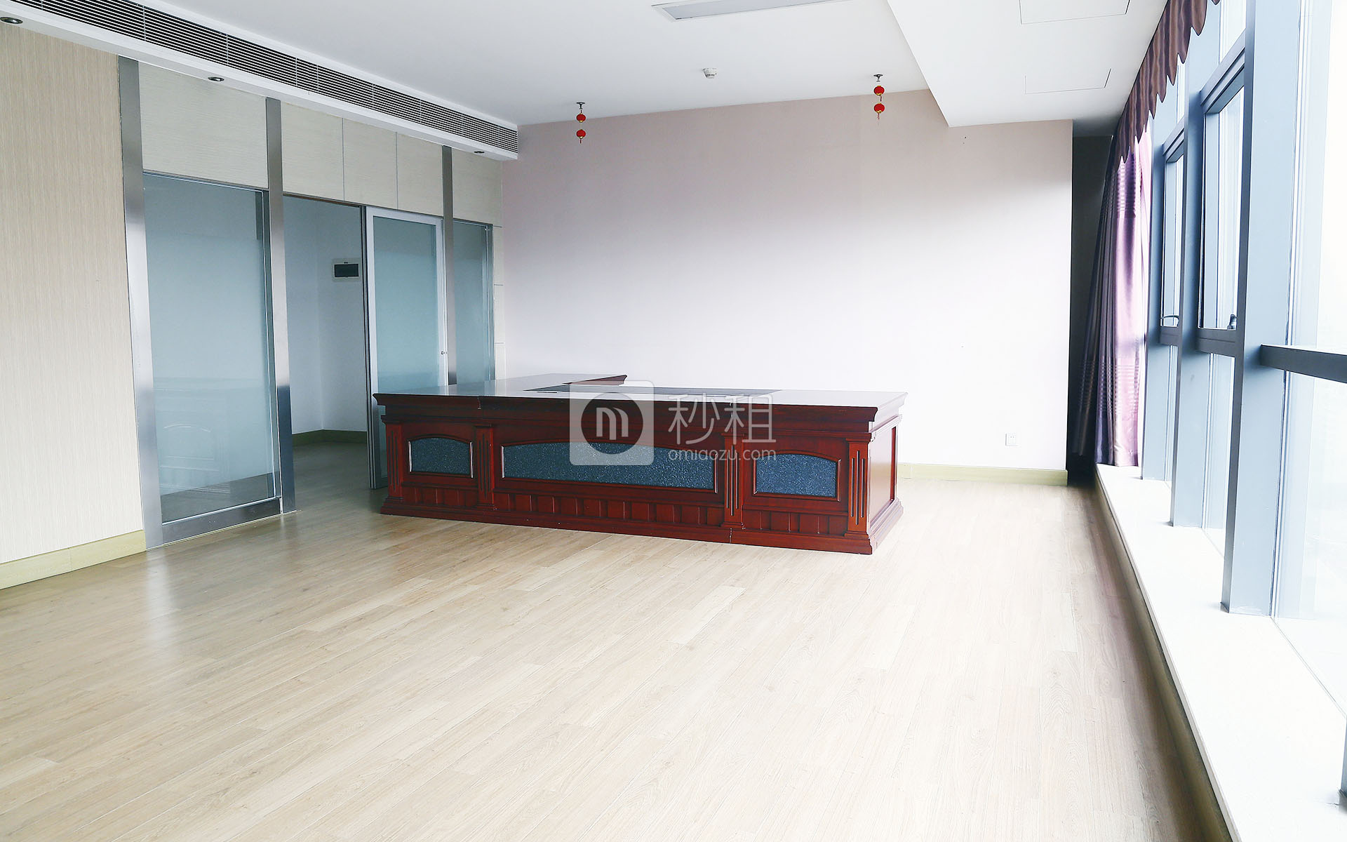 凯达尔集团中心大厦写字楼出租133平米精装办公室119元/m².月