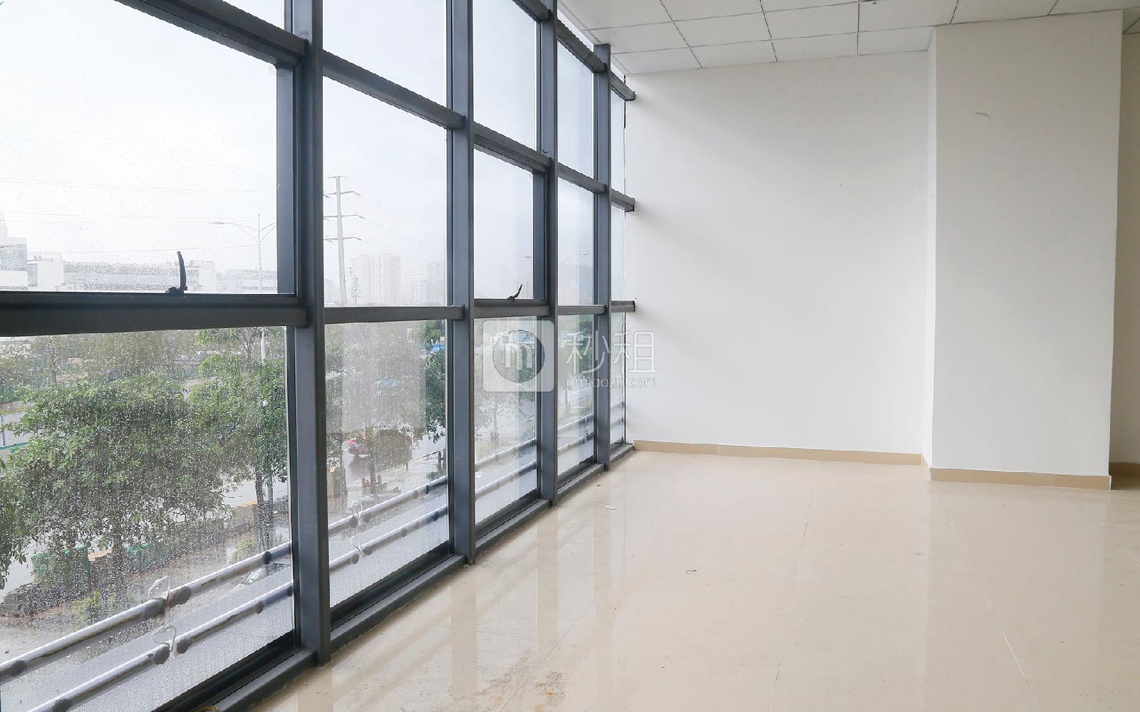 政商中心写字楼出租380平米简装办公室68元/m².月