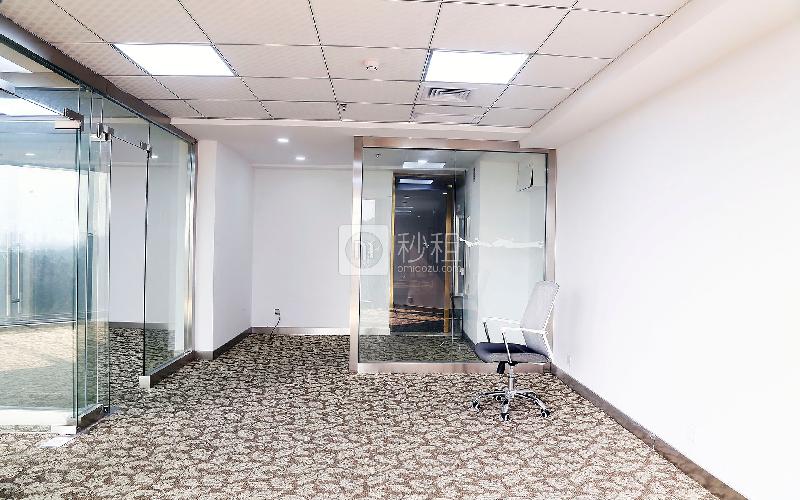 富臨大酒店寫字樓出租65平米精裝辦公室80元/m2.月