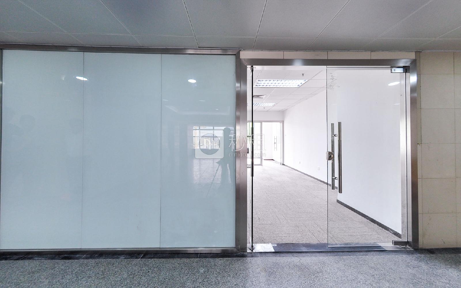 明华国际会议中心写字楼出租135平米简装办公室130元/m².月