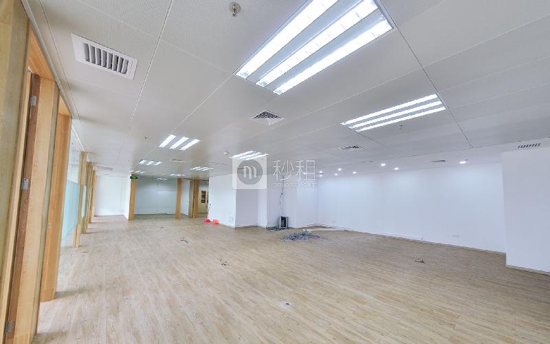 大中华国际金融中心写字楼出租445平米豪装办公室98元/m².月