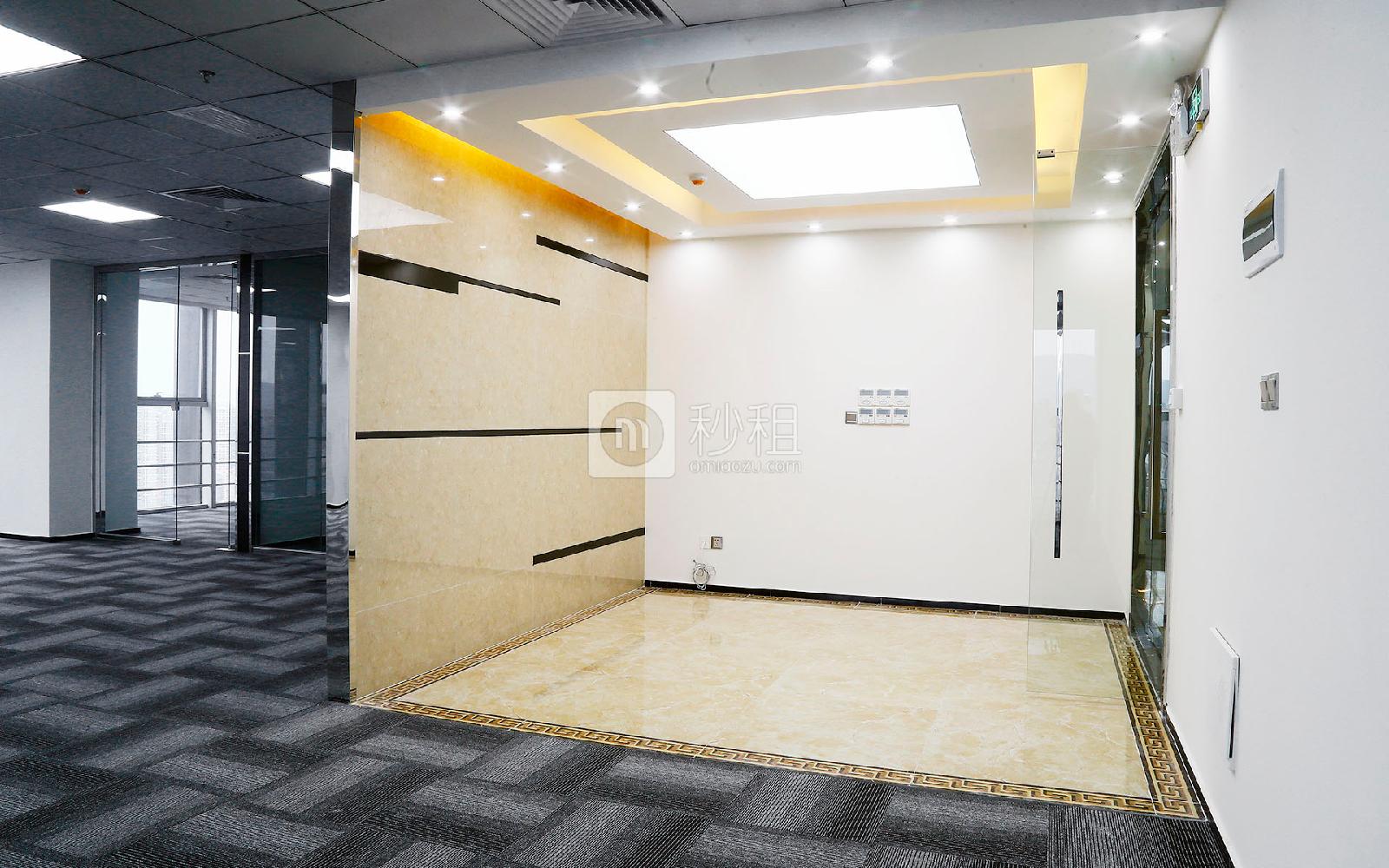 星河WORLD（一期）写字楼出租340平米精装办公室130元/m².月