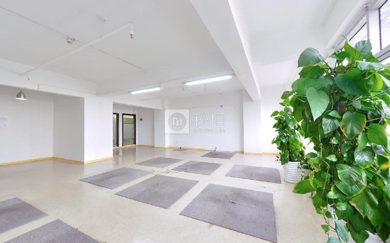 天健创业大厦写字楼出租239平米简装办公室108元/m².月