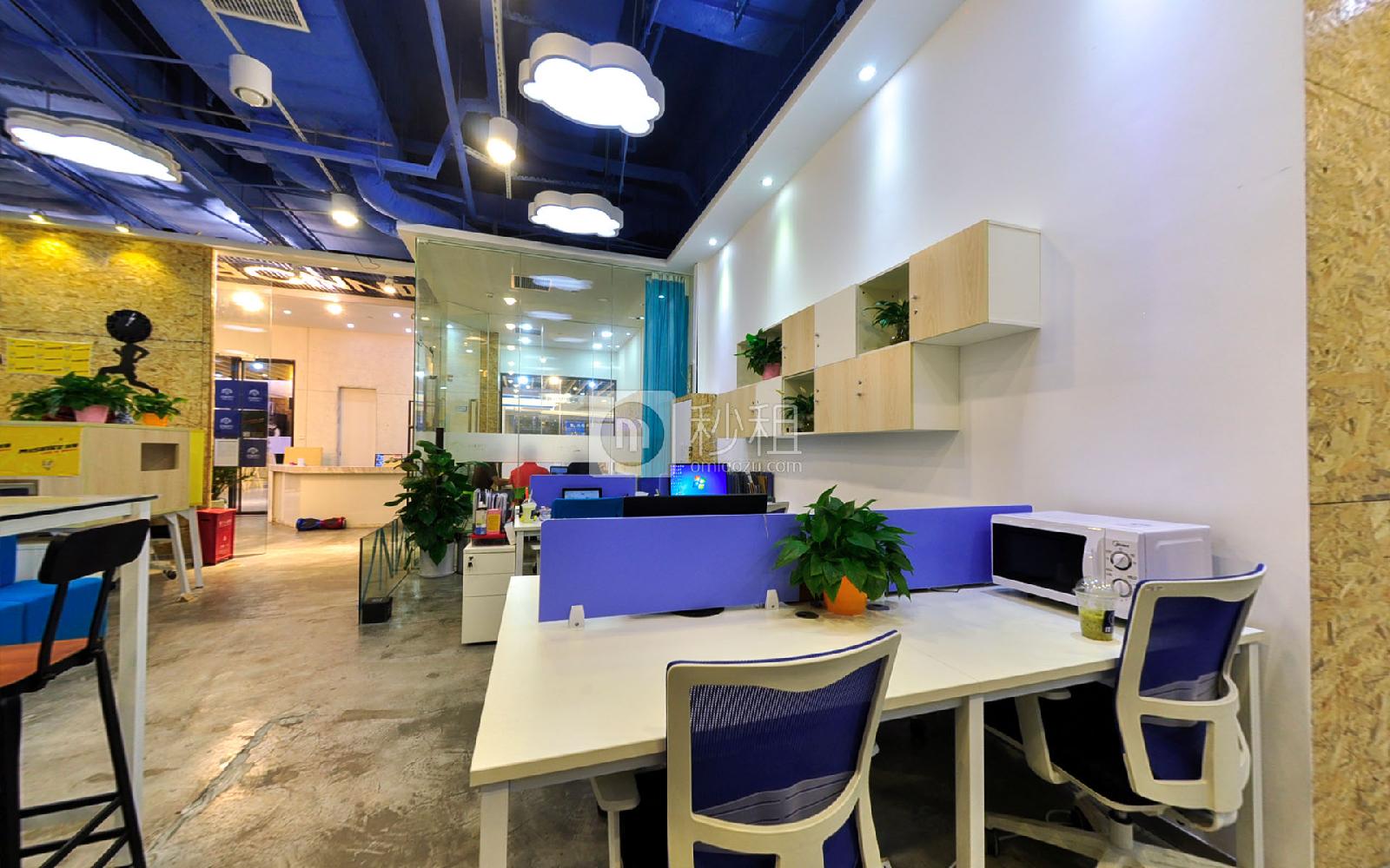 创意银行INNO BANK写字楼出租3平米豪装办公室800元/工位.月