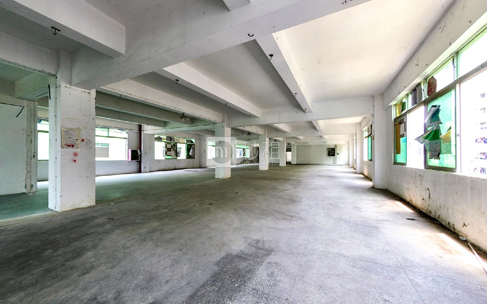 顺景创客大厦写字楼出租526平米毛坯办公室25元/m².月