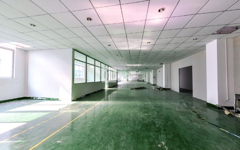 卫东龙工业区写字楼出租780平米简装办公室25元/m².月