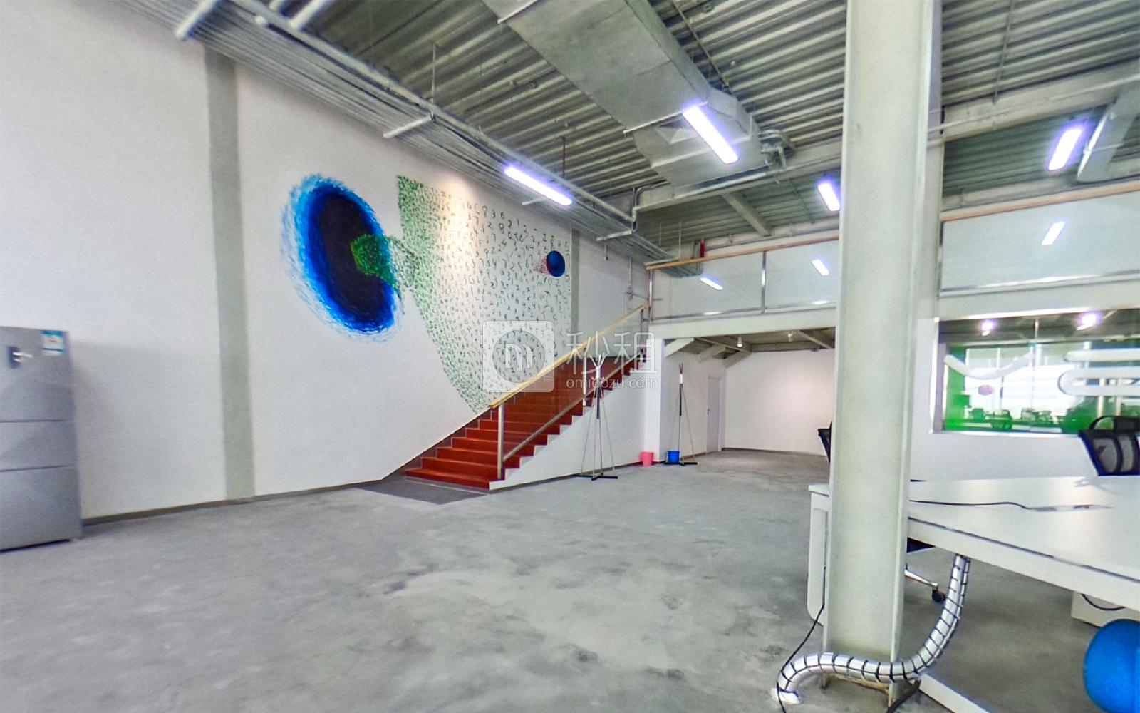 万科星火ONLINE写字楼出租200平米精装办公室70元/m².月