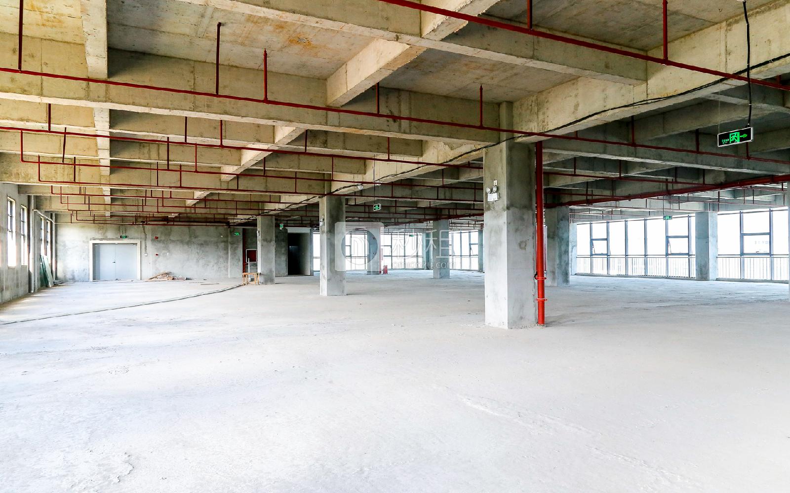 爱特爱创意产业园	写字楼出租145平米毛坯办公室46元/m².月