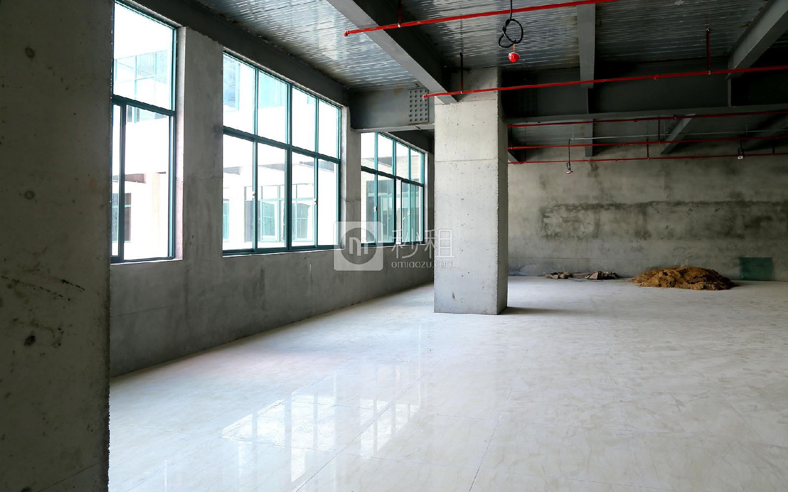 吉盛楼写字楼出租546平米毛坯办公室60元/m².月