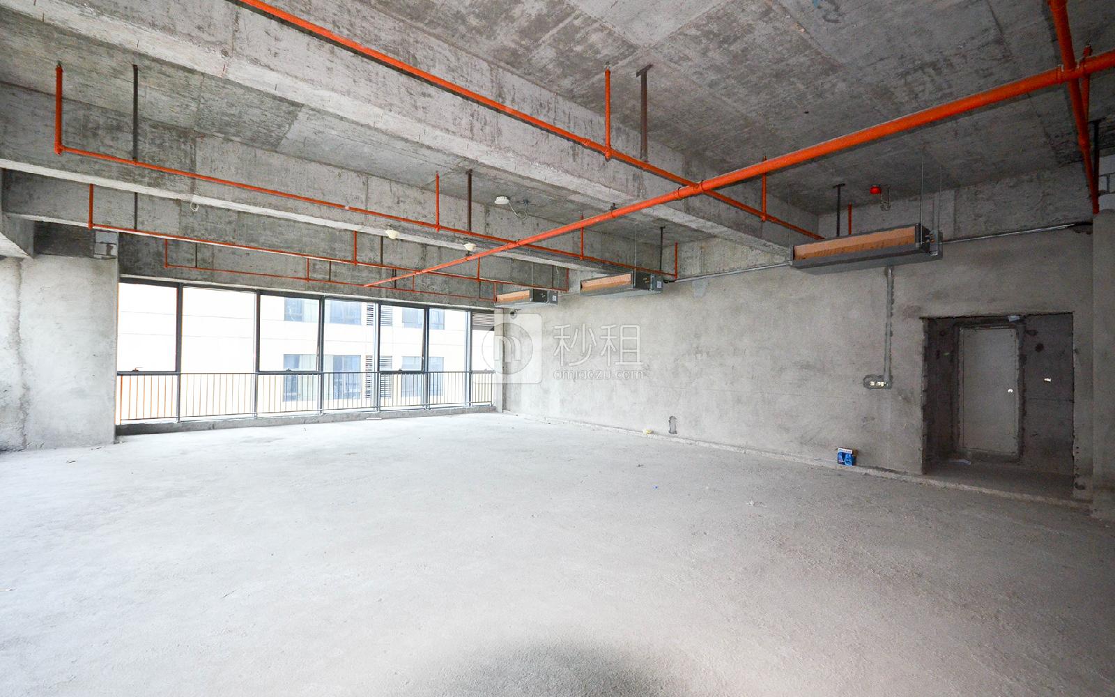 广物中心写字楼出租1500平米毛坯办公室140元/m².月
