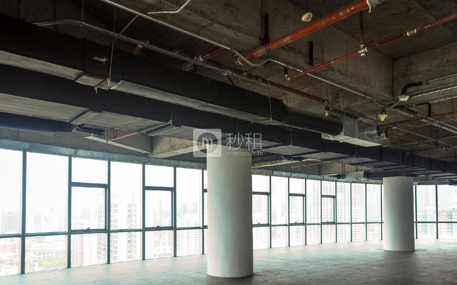 圣丰广场写字楼出租609平米毛坯办公室130元/m².月