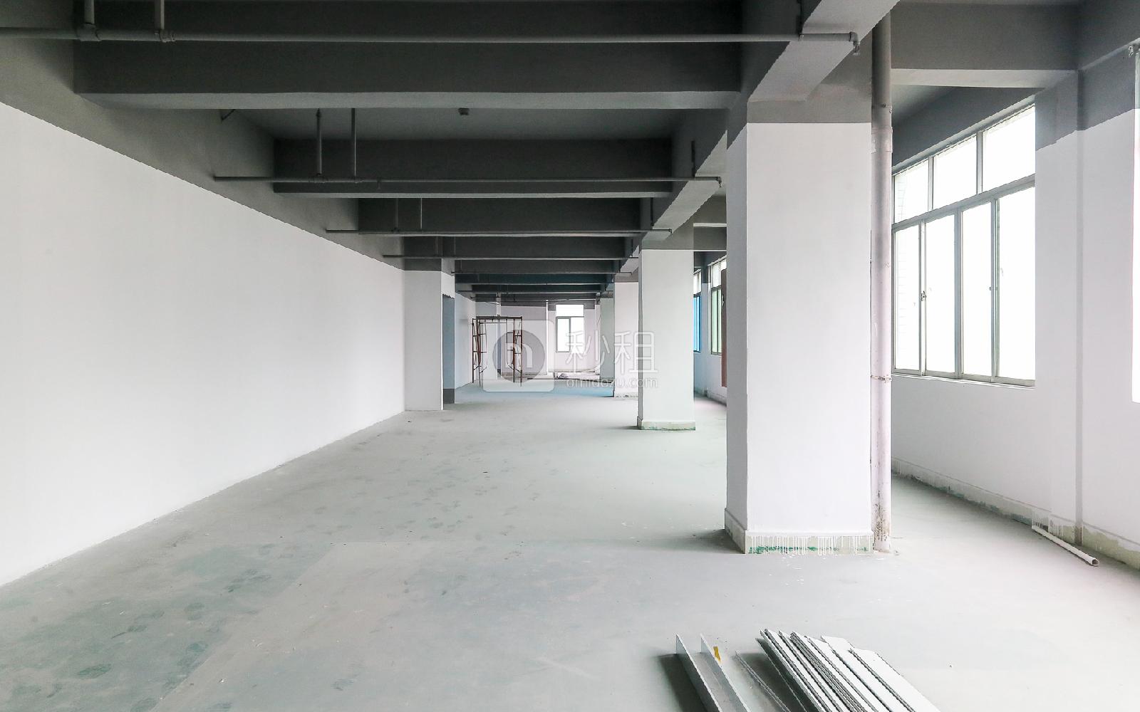 华荣楼电商园写字楼出租200平米简装办公室38元/m².月