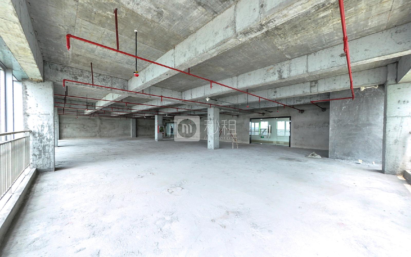 同泰时代中心写字楼出租670平米毛坯办公室55元/m².月