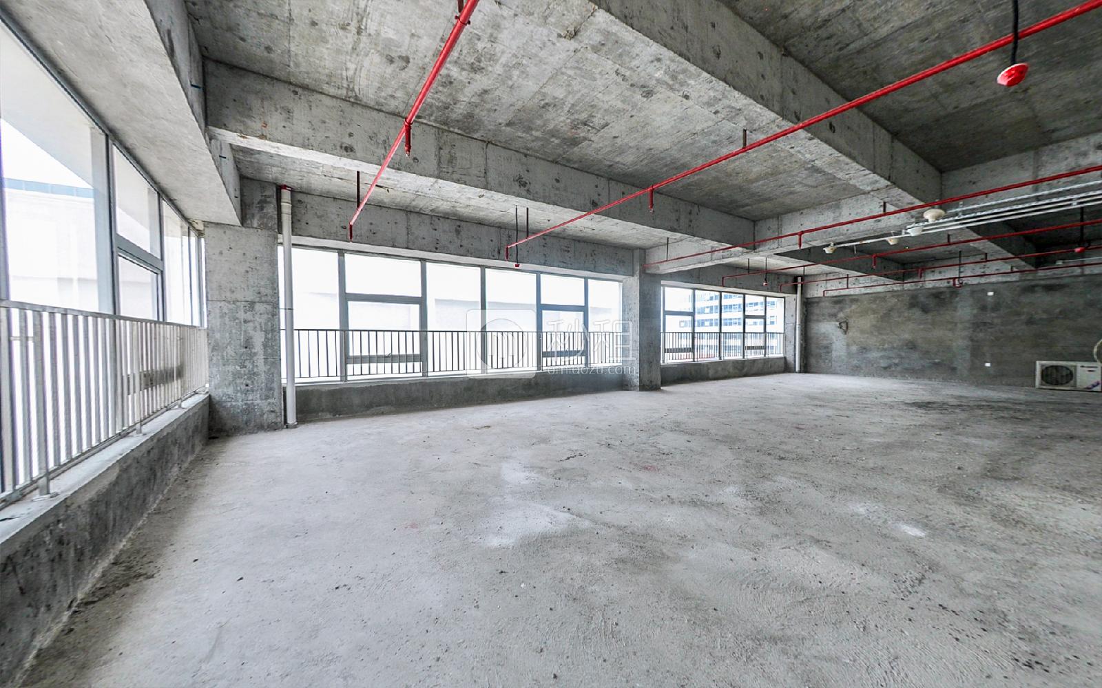 同泰时代中心写字楼出租214平米毛坯办公室70元/m².月