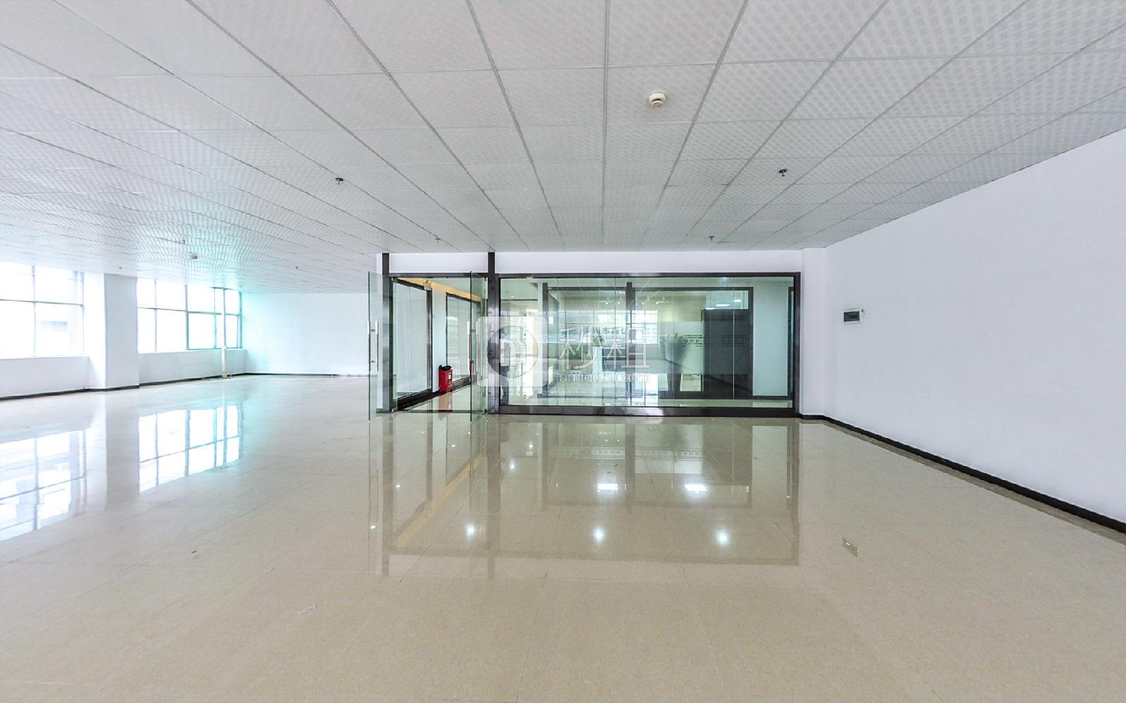 索佳科技园写字楼出租543平米精装办公室50元/m².月