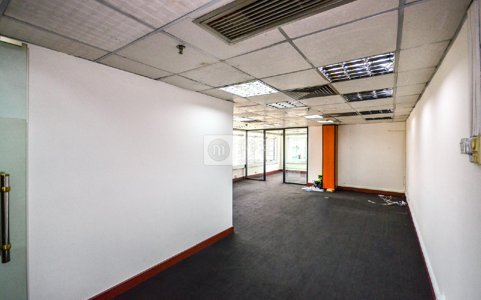 国际银行中心写字楼出租80平米简装办公室95元/m².月