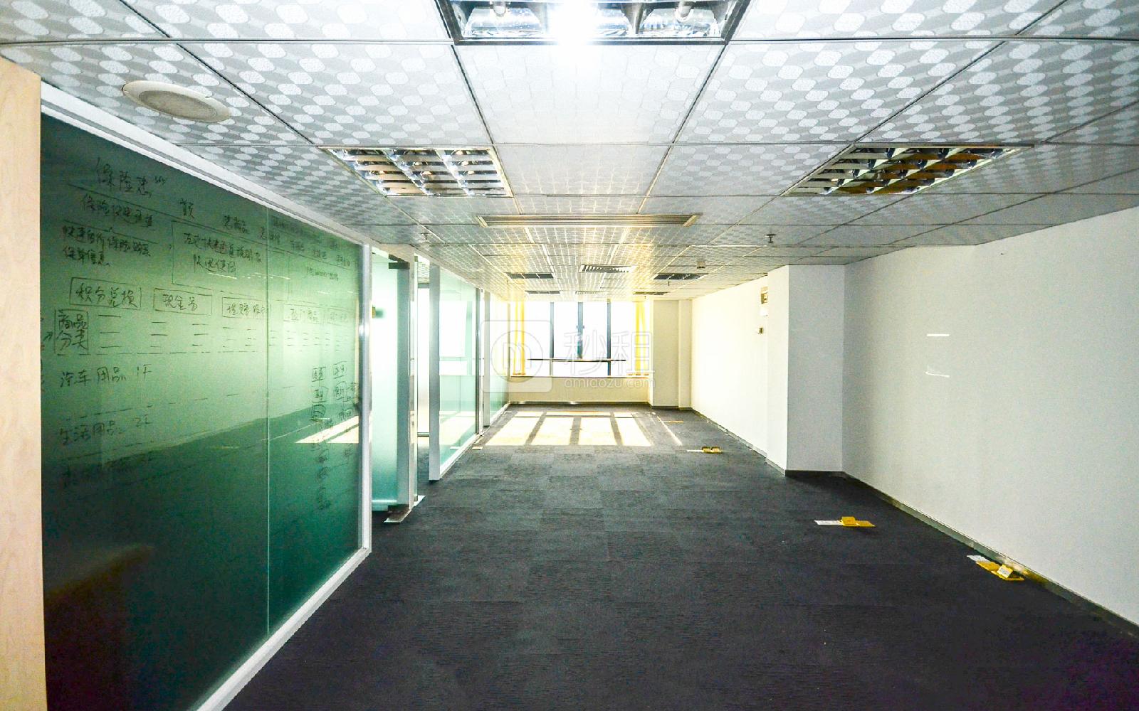 江湾商业中心写字楼出租141平米简装办公室130元/m².月