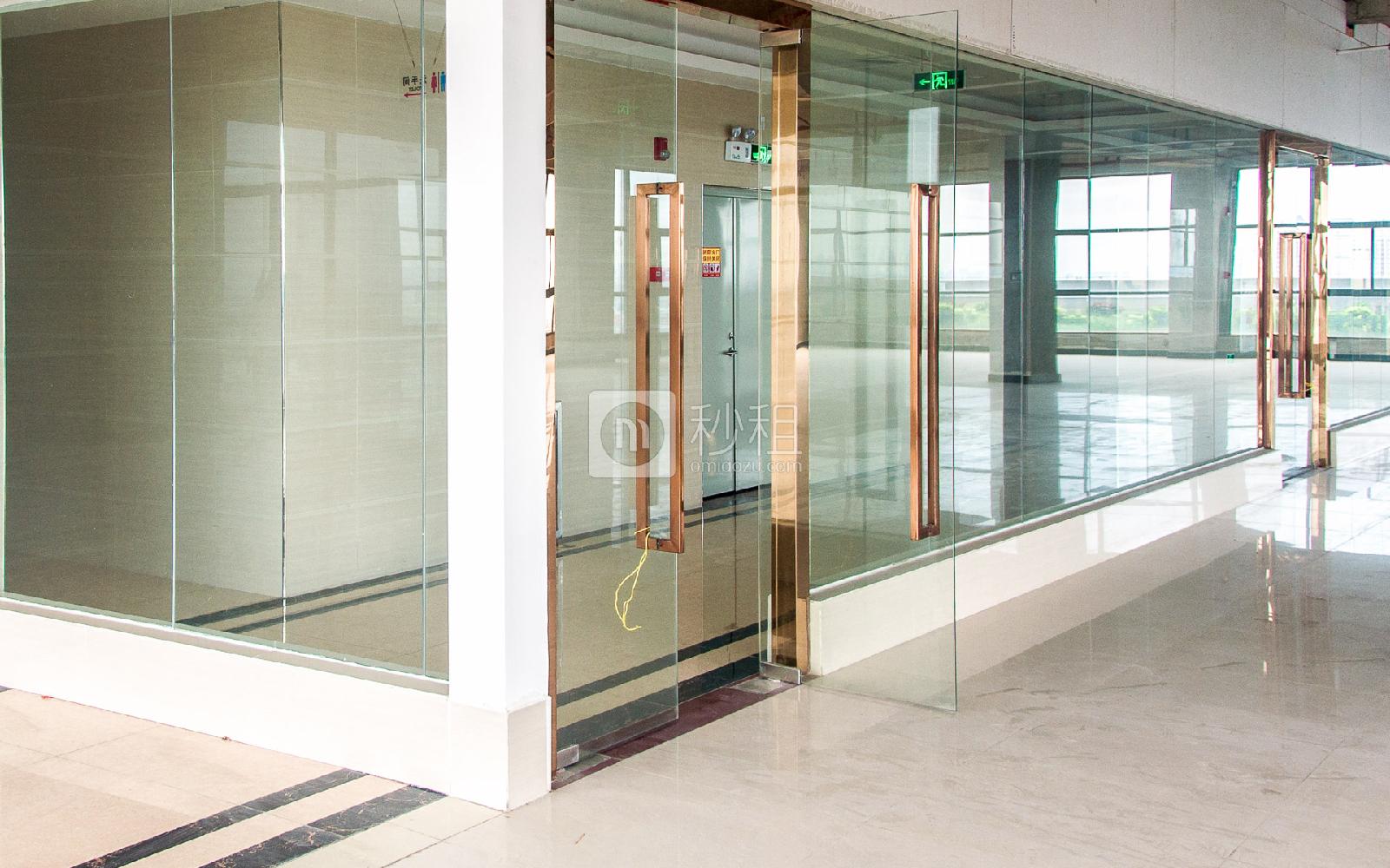 石井国际大厦写字楼出租400平米简装办公室38元/m².月