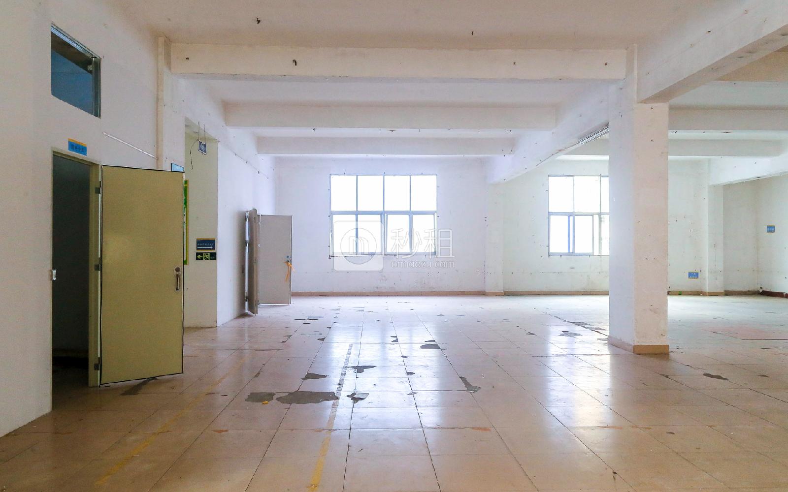 嘉诚达工业区		写字楼出租150平米简装办公室24元/m².月