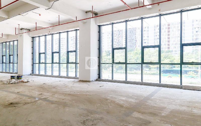 智慧谷创新园（龙华）写字楼出租157平米毛坯办公室78元/m².月