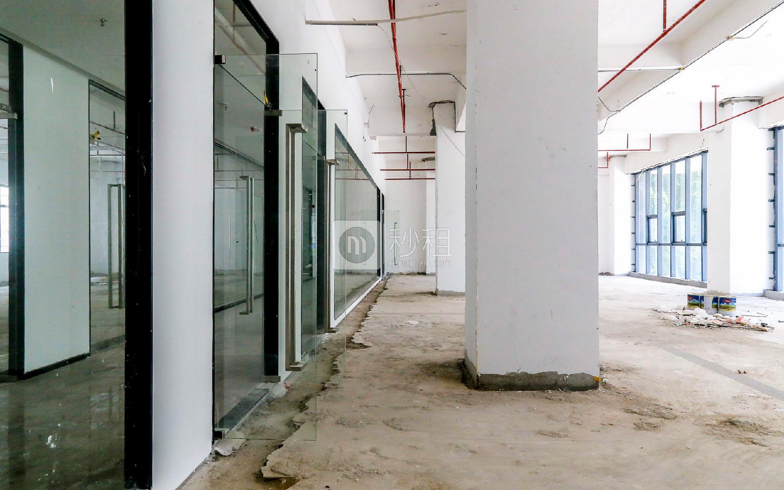 智慧谷创新园（龙华）写字楼出租162平米毛坯办公室85元/m².月