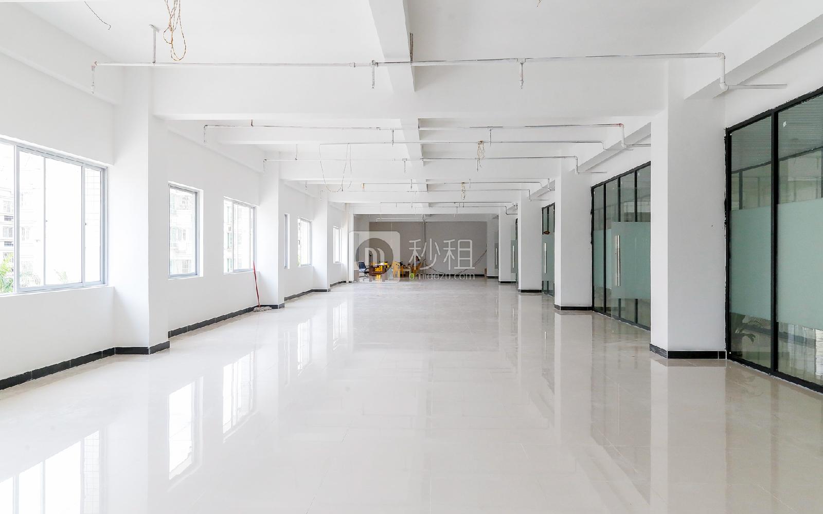 GOGO KTV三楼写字楼出租167平米精装办公室65元/m².月