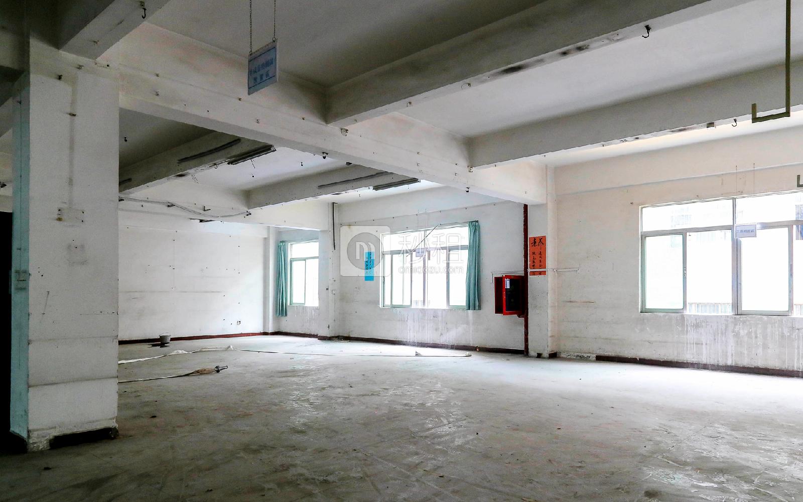 龙胜科技电商园写字楼出租274平米简装办公室23元/m².月