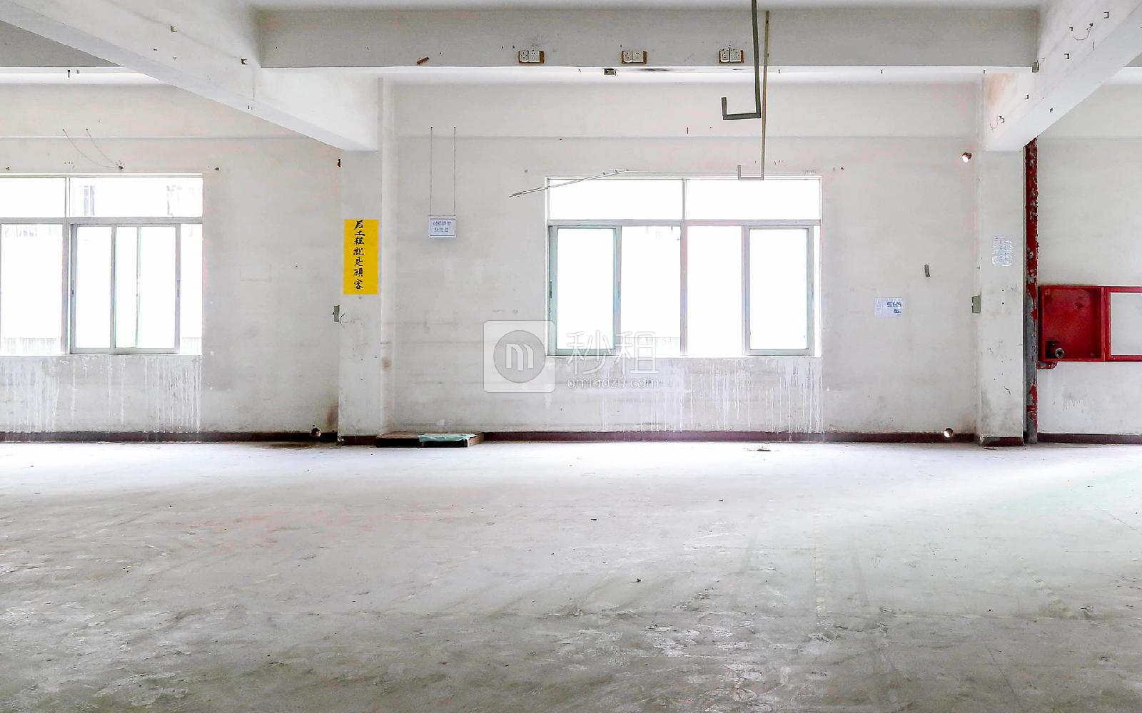 龙胜科技电商园写字楼出租453平米简装办公室23元/m².月
