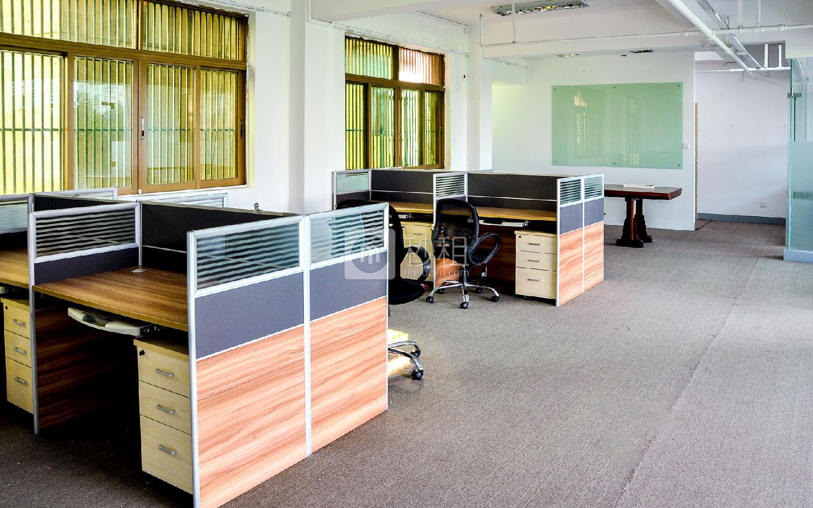 齐天下商务中心写字楼出租200平米简装办公室80元/m².月