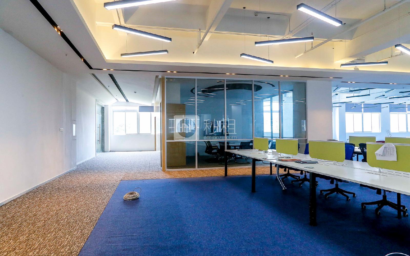 祥达利科技园写字楼出租2400平米精装办公室25元/m².月