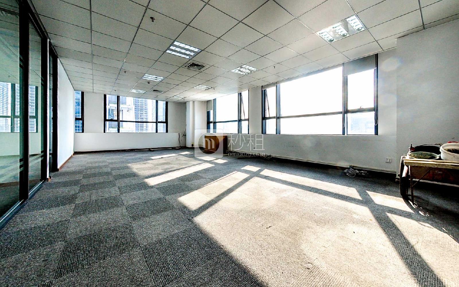 泰邦科技大厦写字楼出租306平米精装办公室135元/m².月