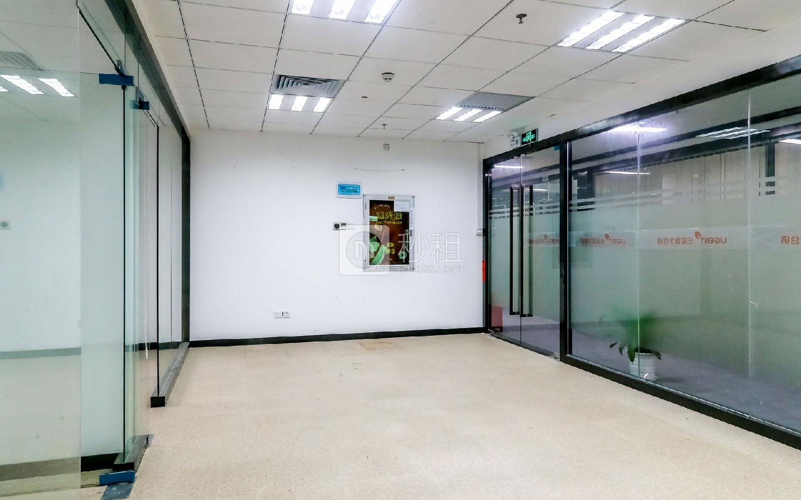 软件产业基地写字楼出租185平米精装办公室135元/m².月