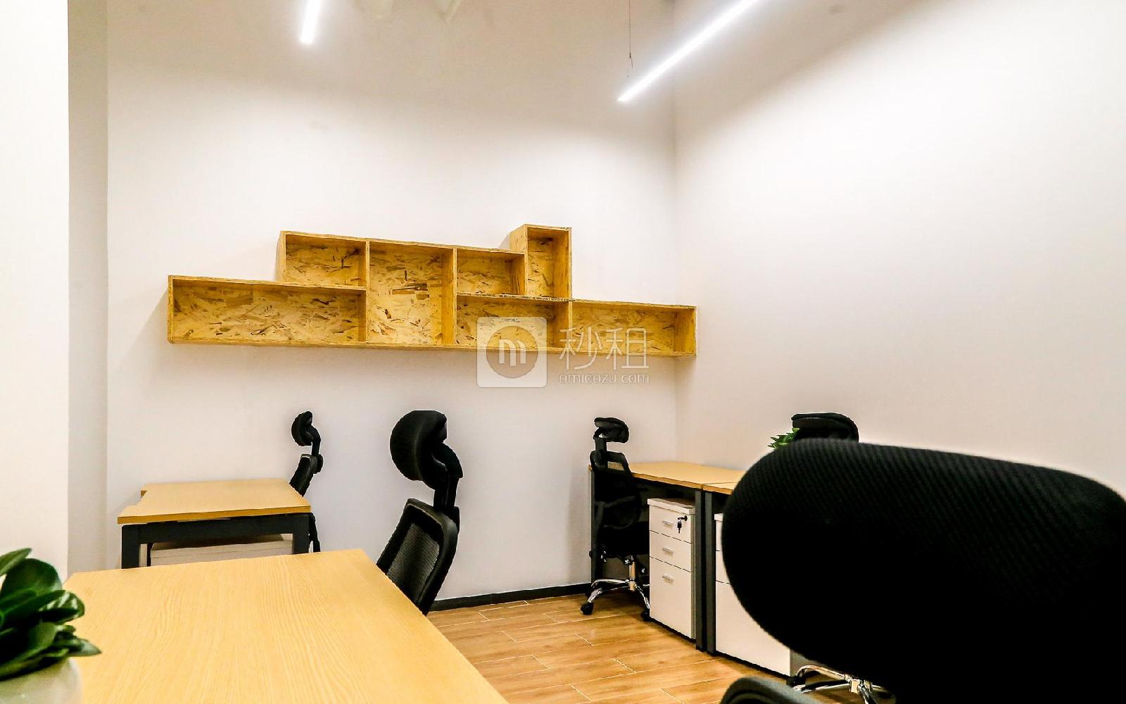 飞扬科技园-飞扬联合办公空间写字楼出租14平米精装办公室4400元/间.月