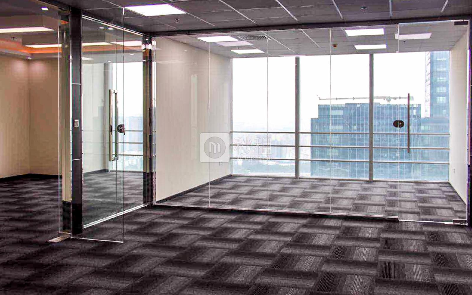 星河WORLD（二期）写字楼出租380平米精装办公室125元/m².月
