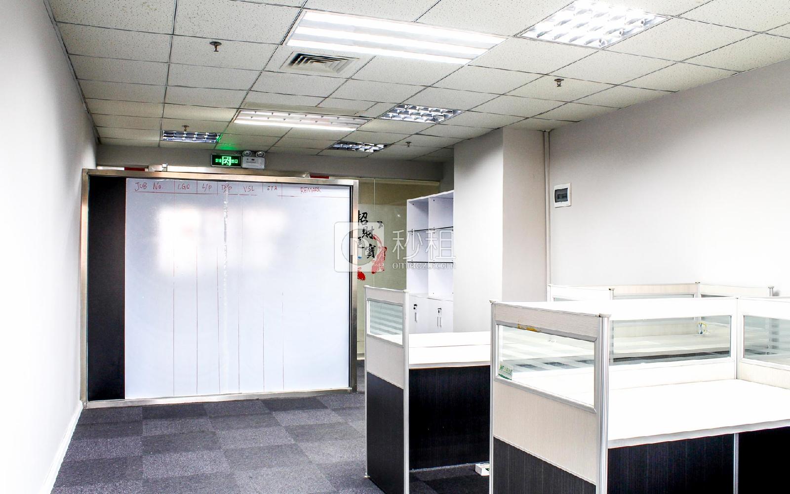 光浩国际中心写字楼出租132平米简装办公室120元/m².月