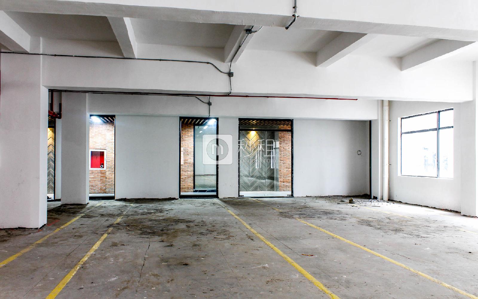 庭威33创谷写字楼出租264平米简装办公室50元/m².月