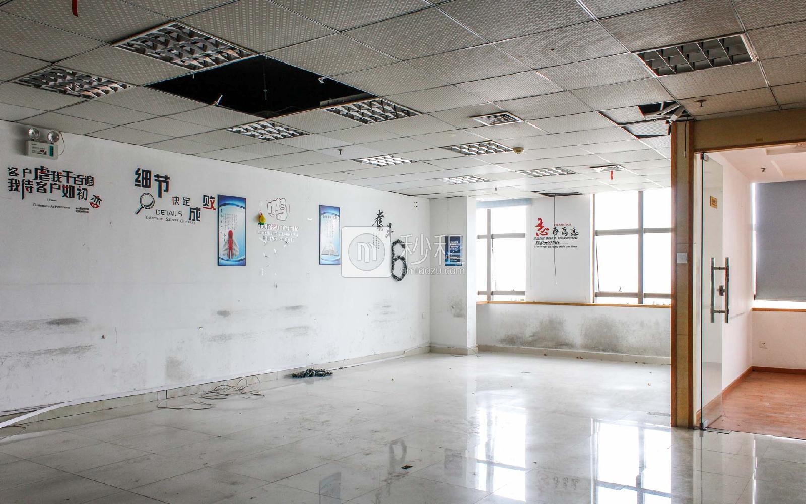 七星商业广场写字楼出租232平米精装办公室88元/m².月