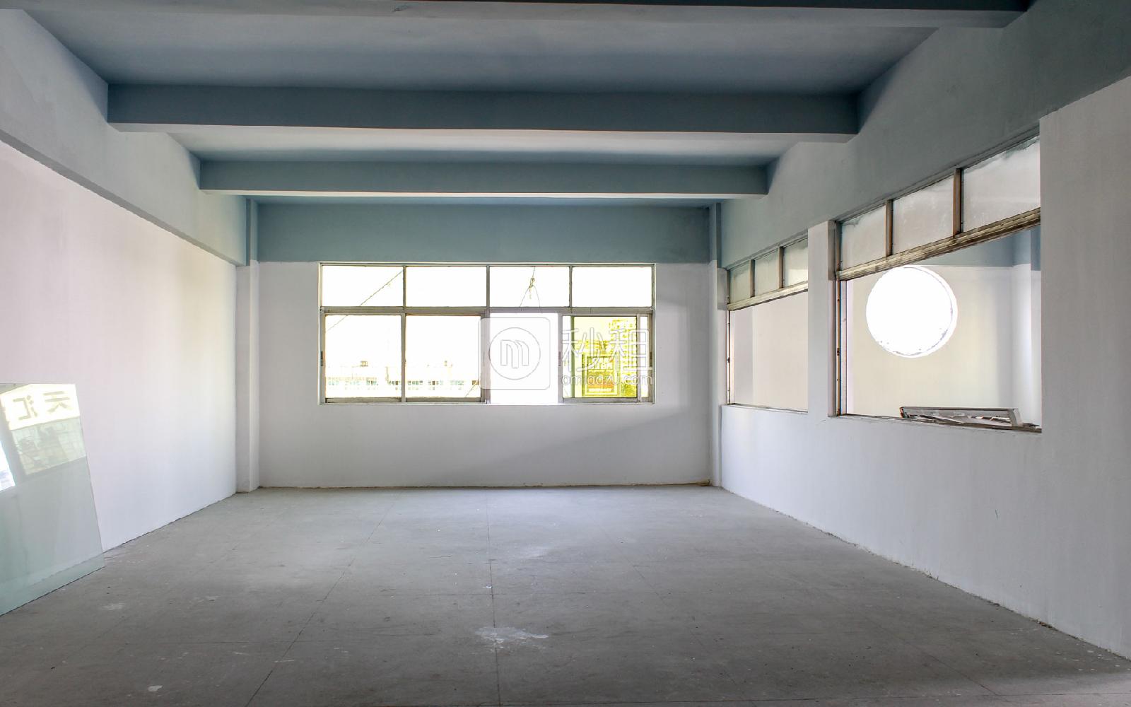 兴龙富创客园写字楼出租270平米简装办公室52元/m².月