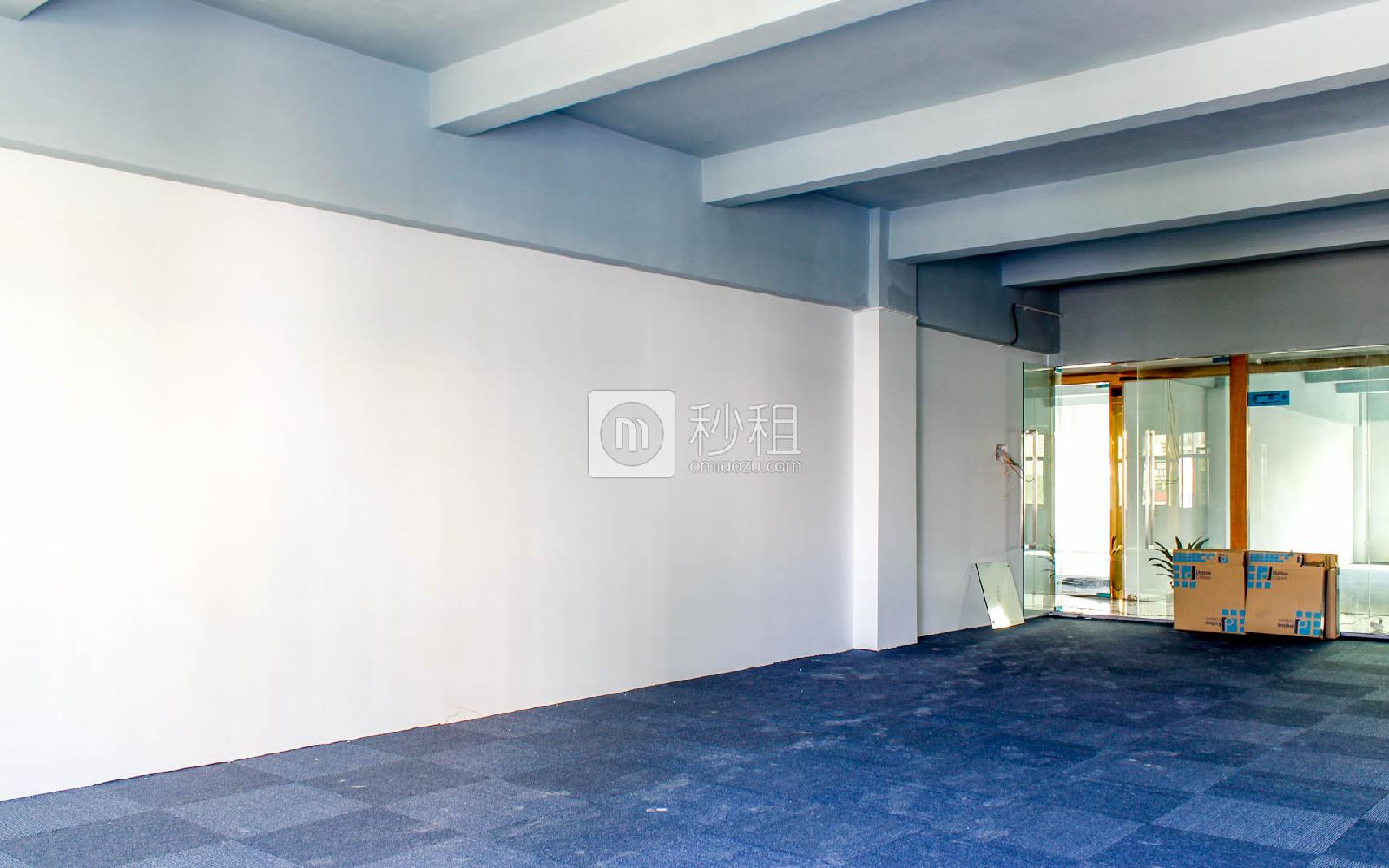 兴龙富创客园写字楼出租150平米简装办公室52元/m².月
