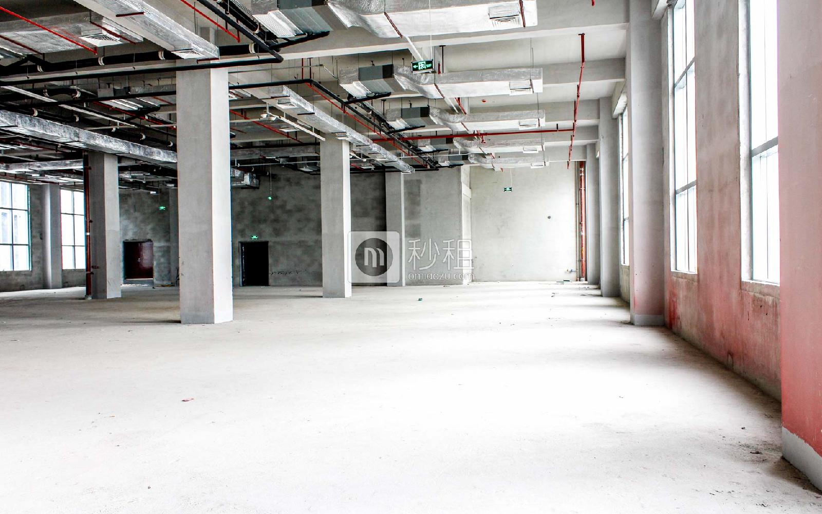 中科纳能大厦写字楼出租1857平米精装办公室180元/m².月