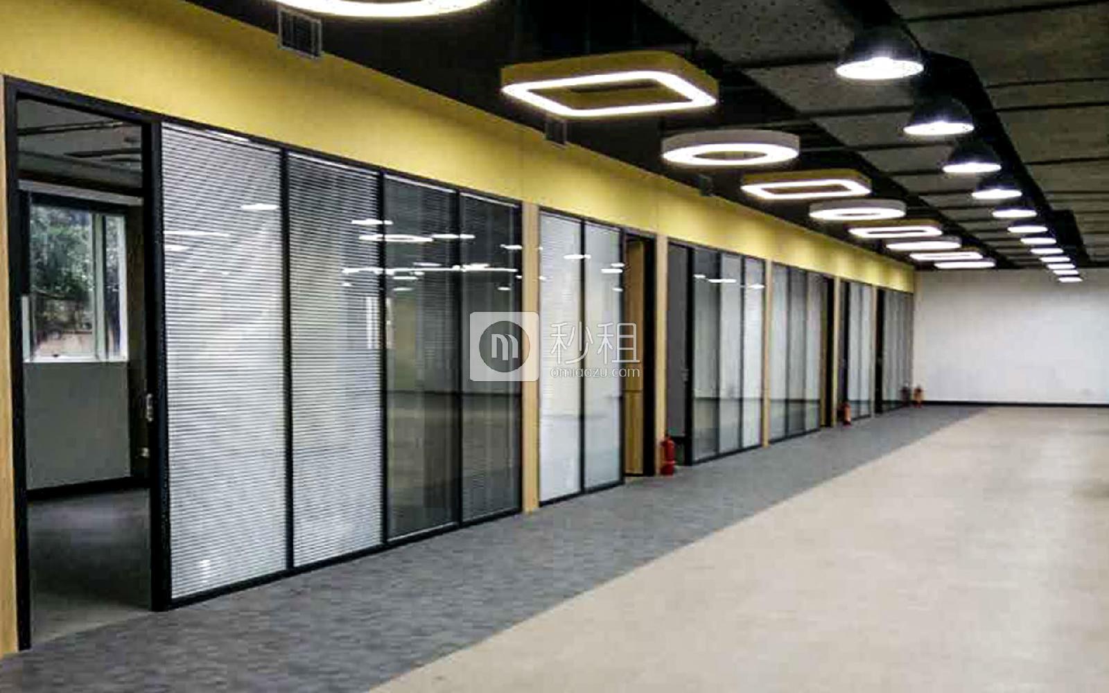 高新技术产业园	写字楼出租1450平米精装办公室110元/m².月