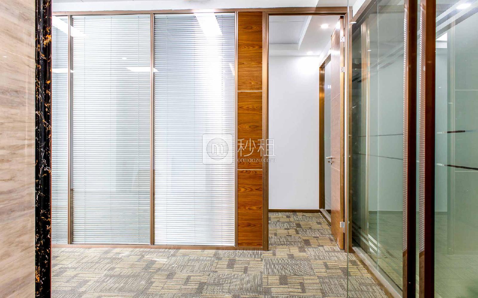 易思博软件大厦写字楼出租110平米精装办公室165元/m².月