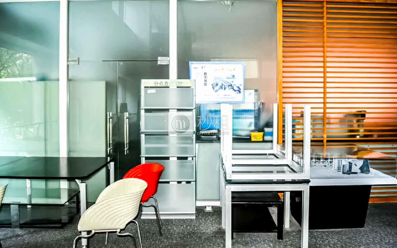 航天大厦写字楼出租405平米精装办公室138元/m².月