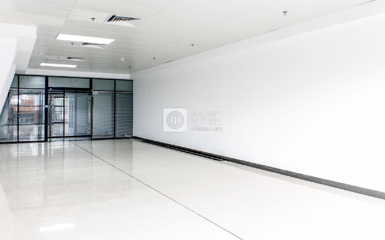 金马商业中心写字楼出租148平米简装办公室68元/m².月