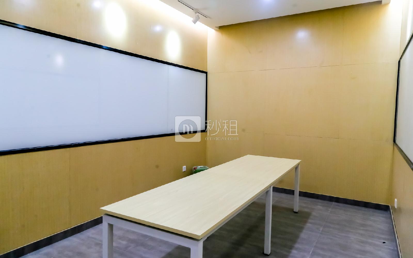 硅谷大院写字楼出租10平米精装办公室1480元/间.月