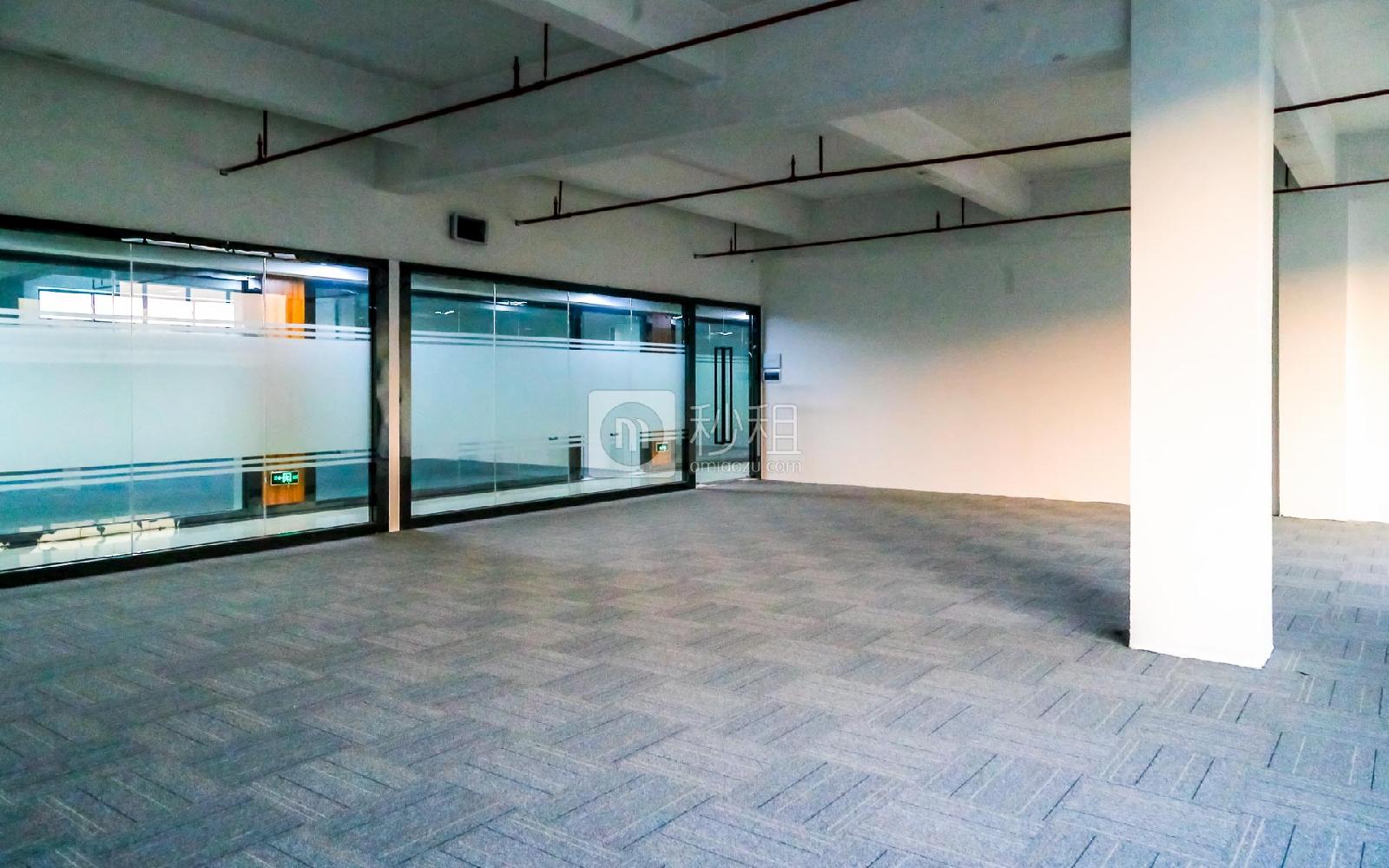 大众创业园写字楼出租336平米精装办公室41元/m².月